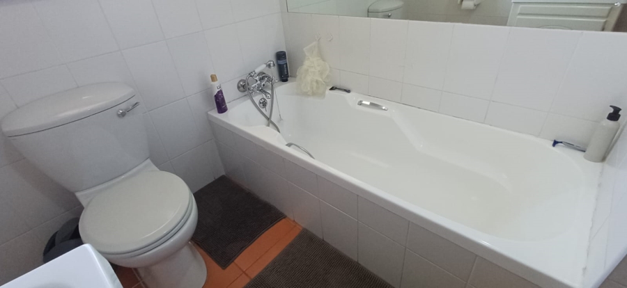 To Let 3 Bedroom Property for Rent in La Provance Free State
